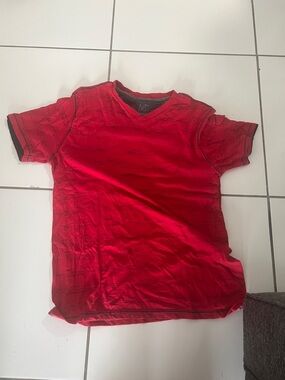 SHEIN Red Short Sleeve V-Neck Tee